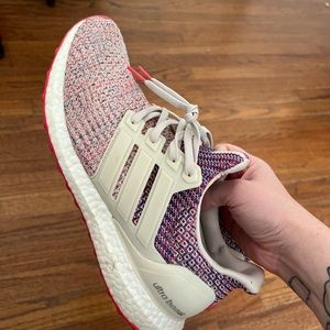Adidas Women’s 9 ultraboost. Only worn five times.